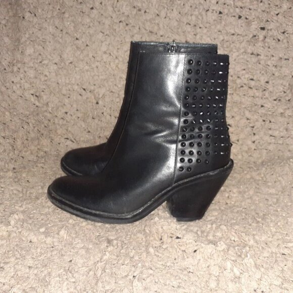 ASH-Booties-Black Leather-Side Zip-Stacked Heel-Black Studs-Sz 37-Excellent - Picture 2 of 7